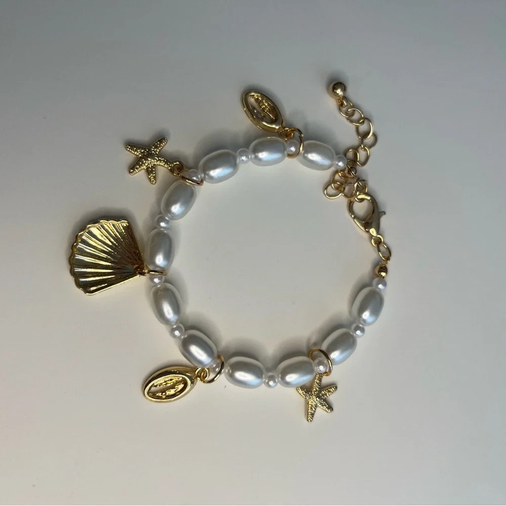 Gold and White Charm Bracelet - Picture 1 of 4